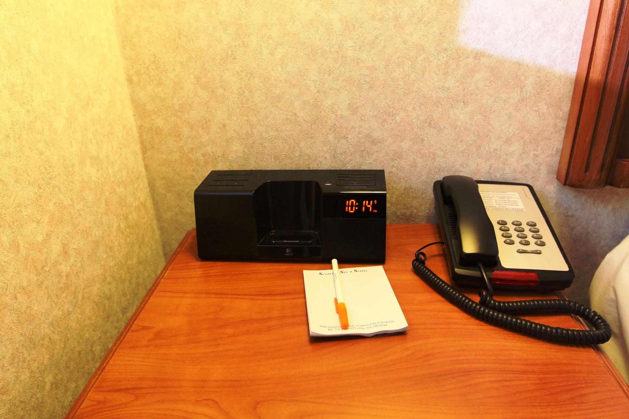Sunburst Spa & Suites Motel Лос Анджелис Екстериор снимка